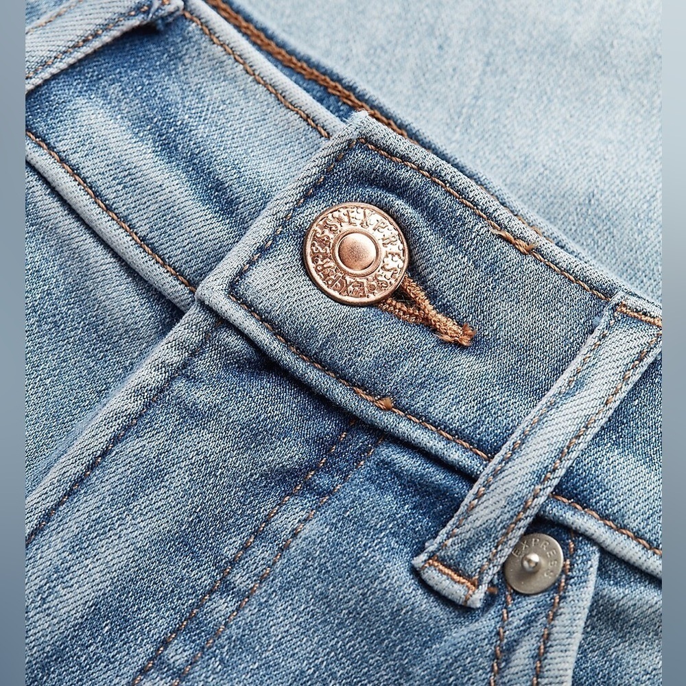 Express light Wash Blue Women's Jeans - Picture 7 of 11